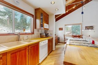 Mountain View Getaway - Stateline - 3