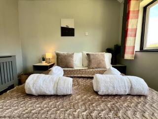 Jevingtons House Peaceful 3 bed home Ideal for Groups Contractors Weekend get aways Free parking garden and WiFi - 7
