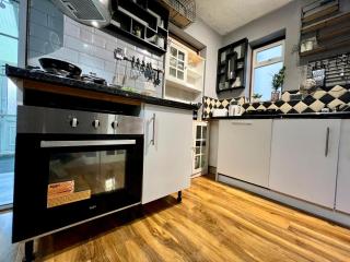 Jevingtons House Peaceful 3 bed home Ideal for Groups Contractors Weekend get aways Free parking garden and WiFi - Eltham - 4