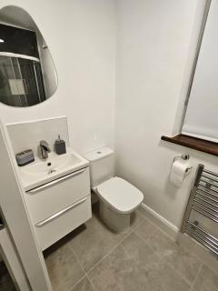 Riveredge Apartment - - 9