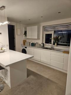 Riveredge Apartment - - 3