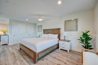 2008 King Suite, 2nd Floor Serenity - Surf City - 7