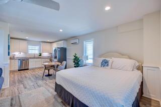 208 King Suite, 2nd Floor Barefoot - Surf City - 6