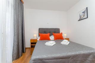 Apartments Cosic - Igrane - 5