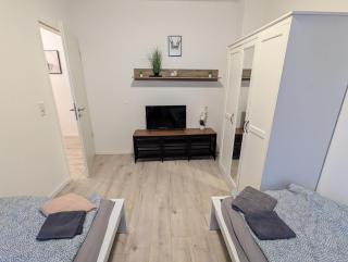 Moderne Wohnung im Erdgeschoss mit Terrasse I ruhige Umgebung - Bremerhaven - 8