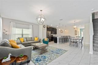 Newer 5 bedrooms home in Champions gate - 7