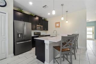 Newer 5 bedrooms home in Champions gate - 1