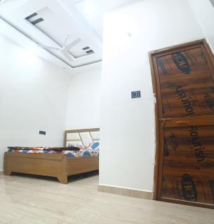 Tara ji Home stay - Ayodhya - 4