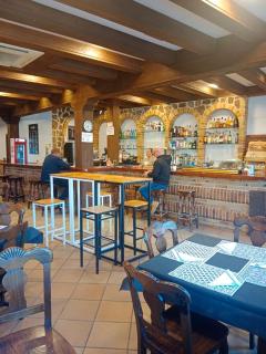 Hostal Restaurante Bar Conrad - Abades - 7