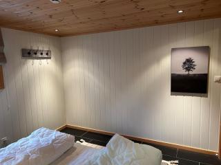 Large and beautiful cabin - - 4