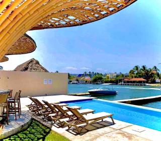 Departamento para 6 vista al mar con alberca y embarcadero - 0