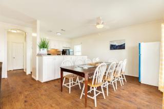 BeachFRONT Retreat Sunrises Surf Swimming - Surfside Beach - 2