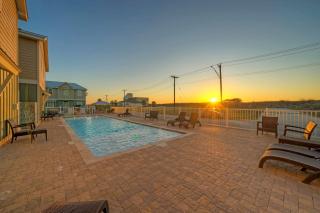 Ridley Retreat Community Pool Mins to the Beach Corpus Christi Port A - Padre Island - 0