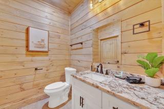 Honeybear Hideaways - Unique & Serene Cabin with Indoor Pool, Hot Tub and Mountain Views - Pigeon Forge - 5