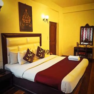 Hotel Premium Kalinga Inter Continental Manali - Newly Decorated - Wifi - Room Service - Parking Available - Best luxury Room in MANALI - 4