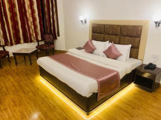Hotel Premium Kalinga Inter Continental Manali - Newly Decorated - Wifi - Room Service - Parking Available - Best luxury Room in MANALI - 8