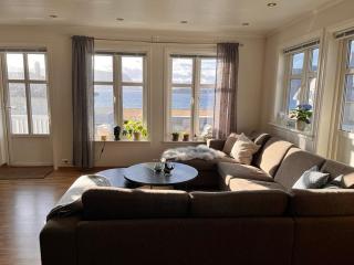 Cozy house with sea view - - 2