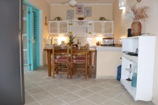 La Dolce Vita Beachfront Apt 9 - 1