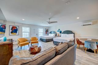 206 Queen Suite, 2nd Floor Low Tide - Surf City - 4