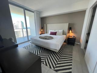 Apt Hyde, Beach, Pool, and Resort Amenities in Miami - Hollywood - 0