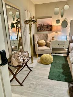 Spacious 1 BR villa on golf course with epic views! - 7