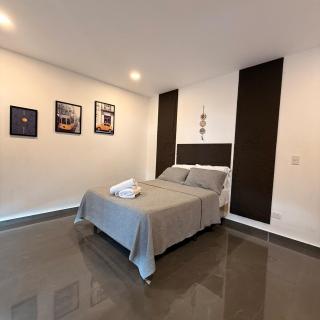 St Michaels Ocean View House - El Zonte - 4