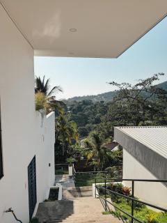 St Michaels Ocean View House - El Zonte - 2