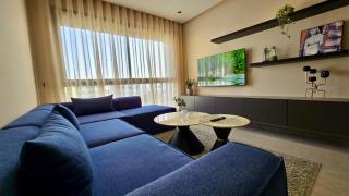 Charming flat a Ghandi central Avenue, with parking - 0