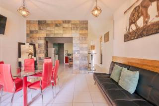 Loft Arte y Diseño Alberca Climatizada, Amenidades y Lujo, Terraza Privada con Asador de Carbon, Cuernavaca Somos los Únicos que te Ofrecemos Para Tu Uso Personal y Exclusivo 2 Jacuzzis con agua Caliente y sistema de Hidromasaje Tipo Spa - Cuernavaca - 1