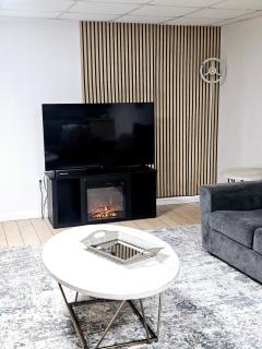 Modern Stay with Hot tub - Douglasville - 0
