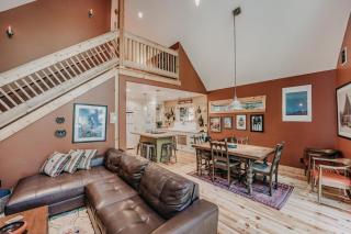 79MBR - Hot Tub - Pets Ok - WIFI - BBQ - 6