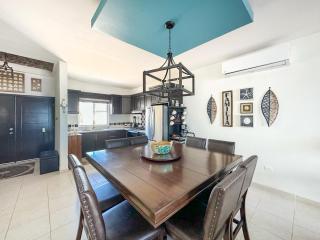 Modern 3BR Family Escape with Pool - 2