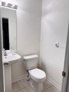 Nice Cozy Room in Thorold, close to Niagara Falls - Thorold - 9