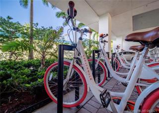 Studio 2b 1b with Service Beach and Pool Hallandale Beach - Hallandale Beach - 2