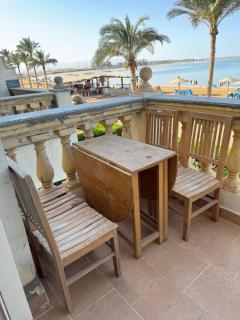 شاليه صف اول بحر - 1