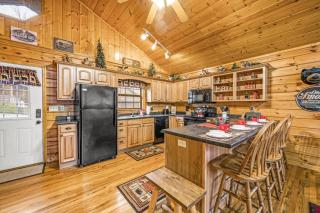 Hooked In The Smokies - Sevierville - 6