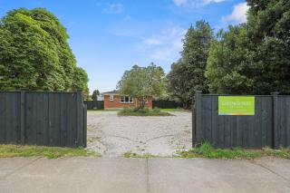 The Greenkeepers Cottage - 2