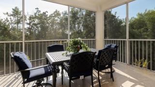 611 Mariners Club - 7