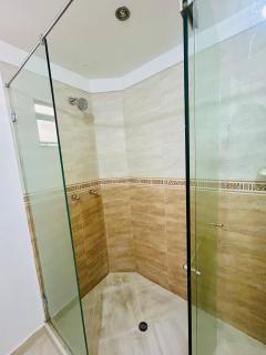 Habitación con baño privado en Belén los Alpes - 6
