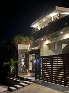 blackdotstay-olive villa - 8