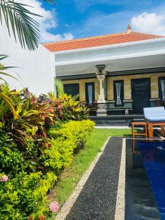 Deni Guesthouse - Tanah Lot - 8