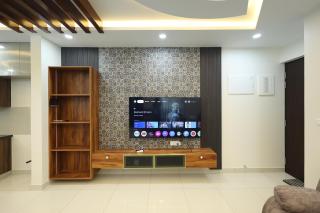 Luxury Stay with Outdoor Pool and Gym near Bangalore Airport - Bangalore - 7