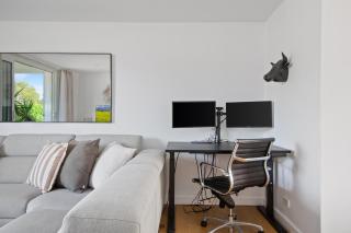 Bright 2-Bed Near Manly Beach with Pool Access - Sydney - 5