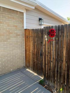 Charming Two Bedroom Family Unit in Great Location - 3