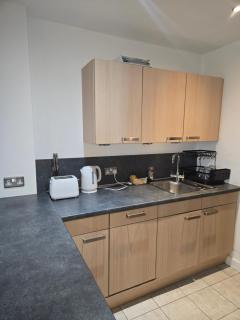 Brilliant 2 bedroom apartment - 5