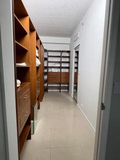 Modern 1BR 1BA Condo - Pool - 5 minutes to Aventura Mall, Sunny Isles Beach, 10 min to beach - Aventura - 7