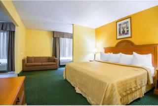 Franklin Inn & Suites - 1