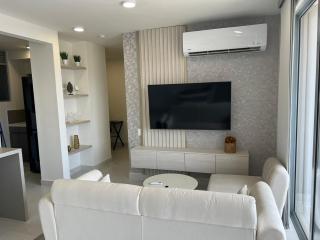 Luxury Apartment in Exclusive Area - 0