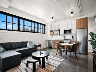 CozySuites NLG with pool bowling alley sauna #11 - Minneapolis - 0