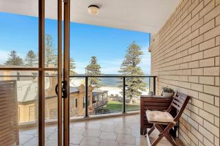 Tide & Pines - Beachfront Comforts by Moseley Square - Glenelg - 7
